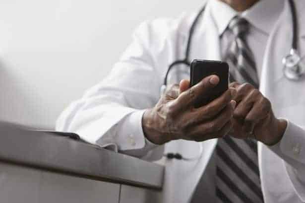 How WhatsApp can be used in clinics